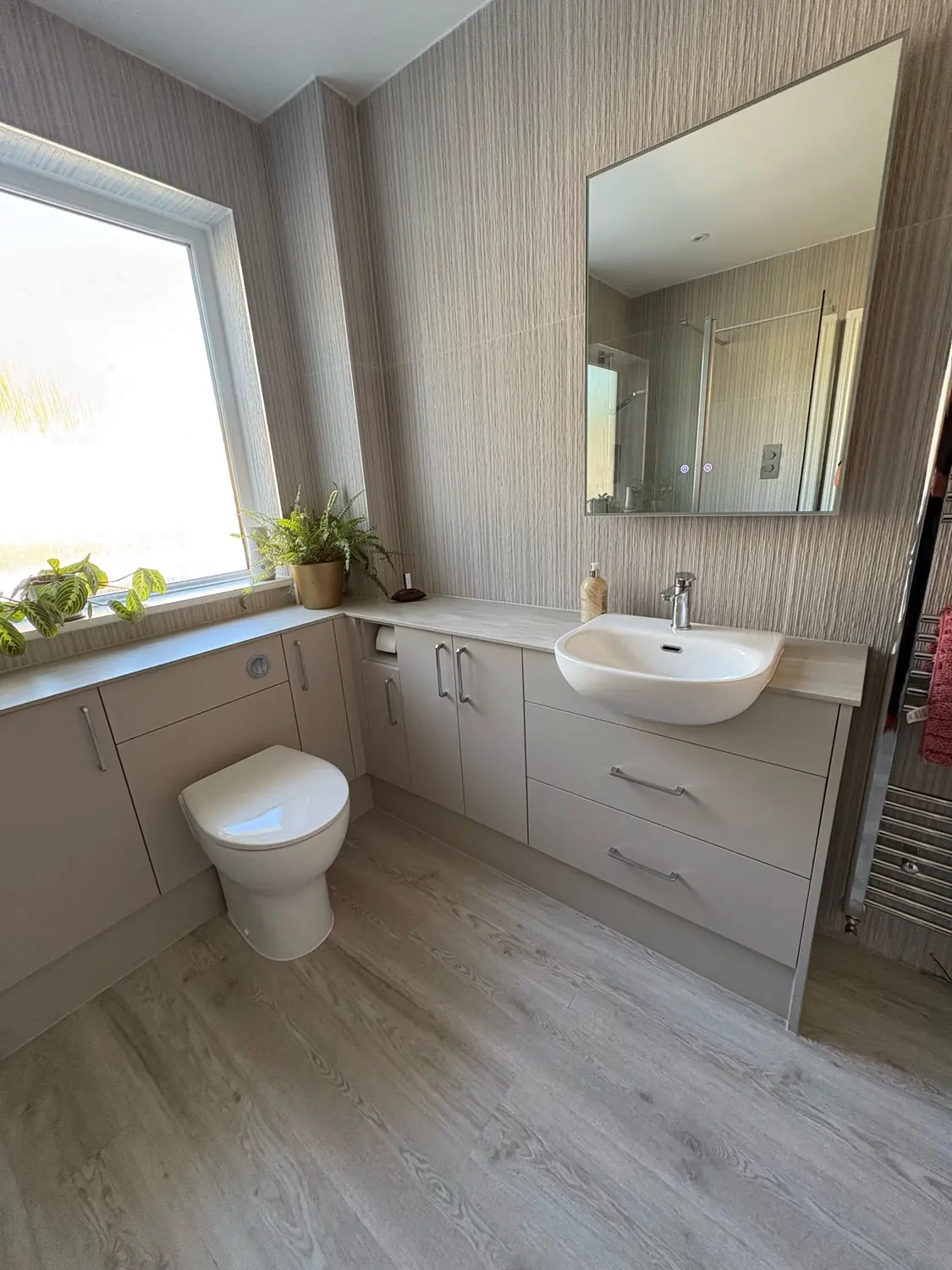 En-Suite with Fitted Furniture