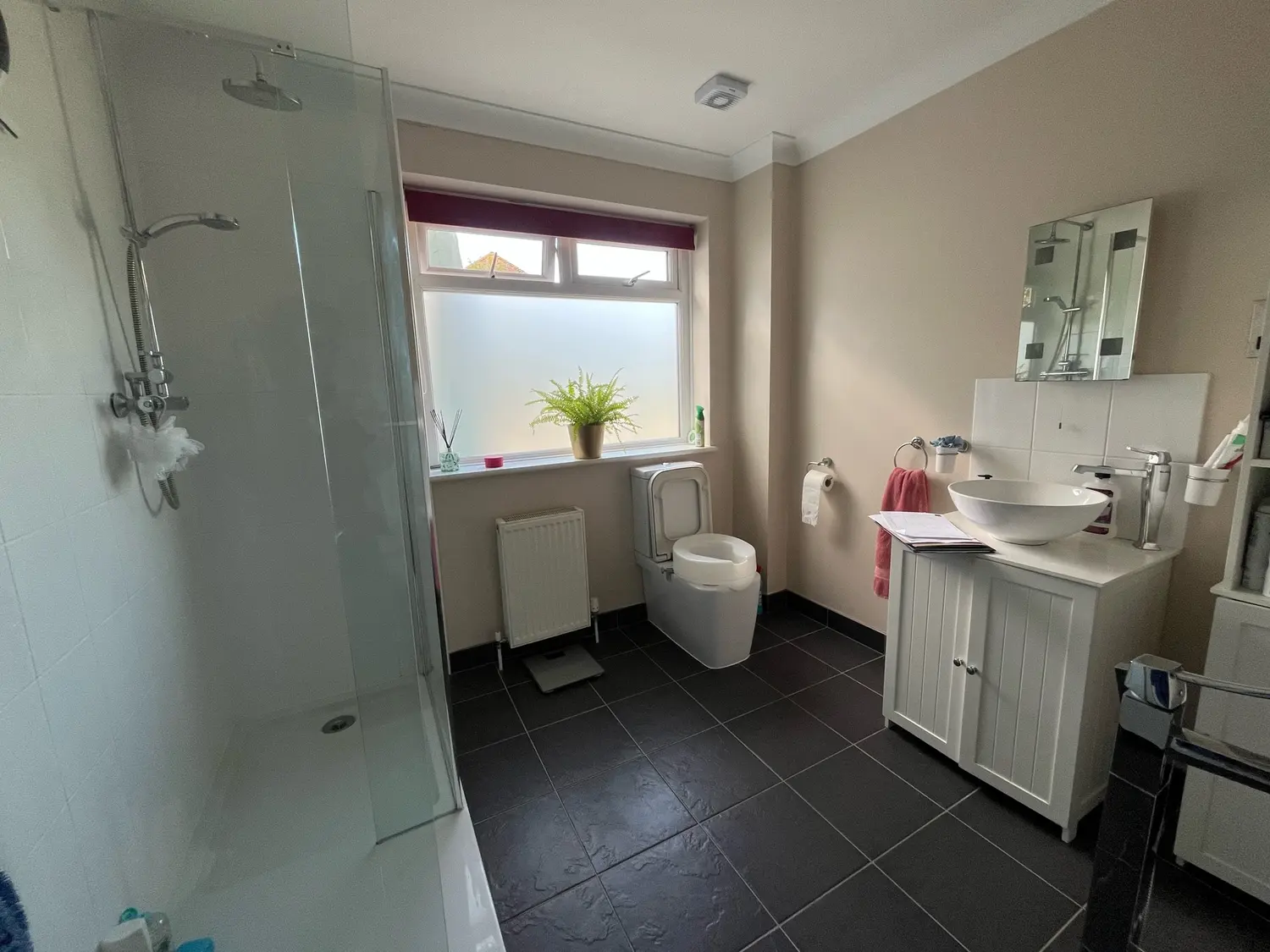 En-Suite with Fitted Furniture
