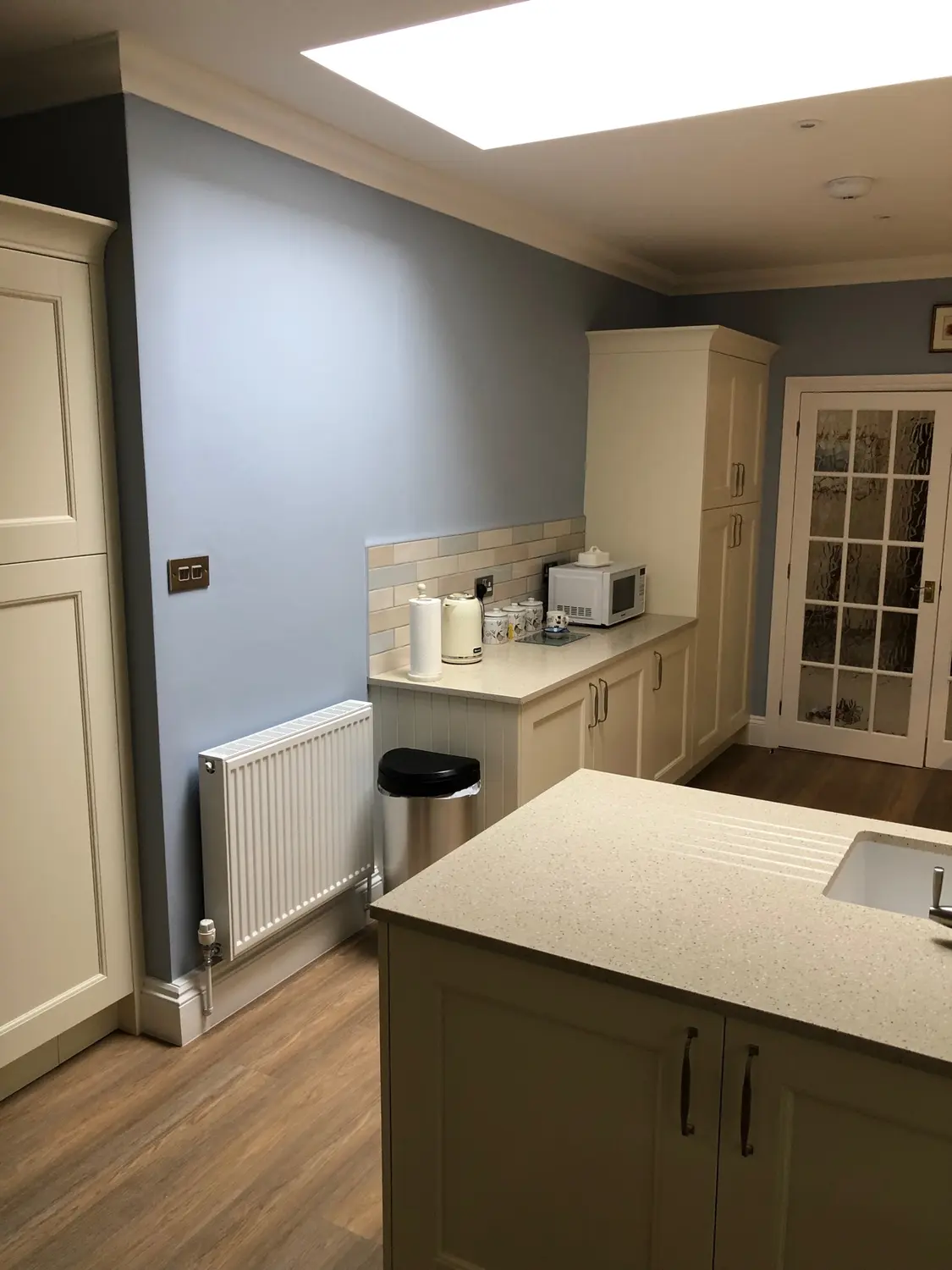 Traditional Ivory Painted Kitchen